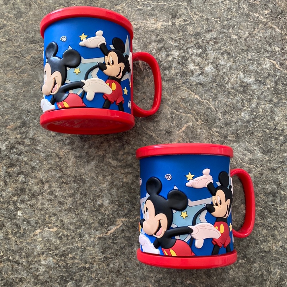 Disneyland 3D Kids Mickey Mouse Plastic Drinking Cups, set of 2